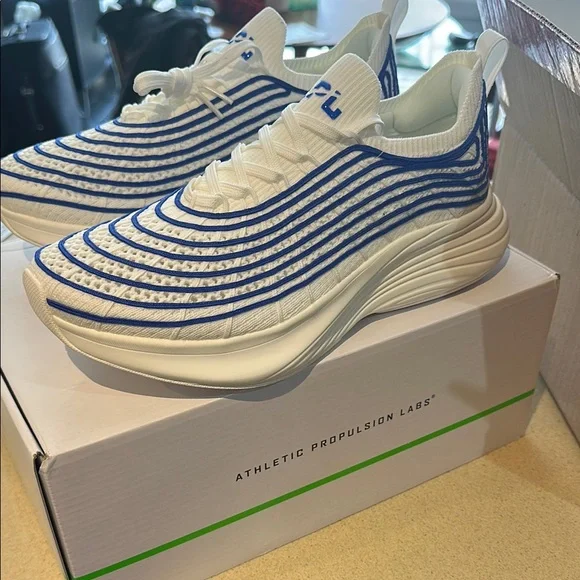 APL Women's Techloom Zipline - Ivory and Cobalt - Picture 2 of 4